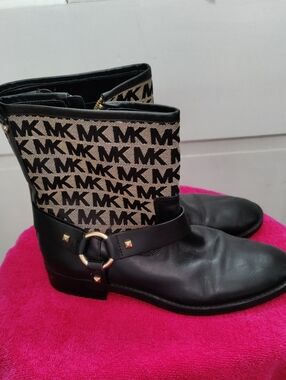 Michael Kors Black Leather & Beige MK Logo Ankle Boots